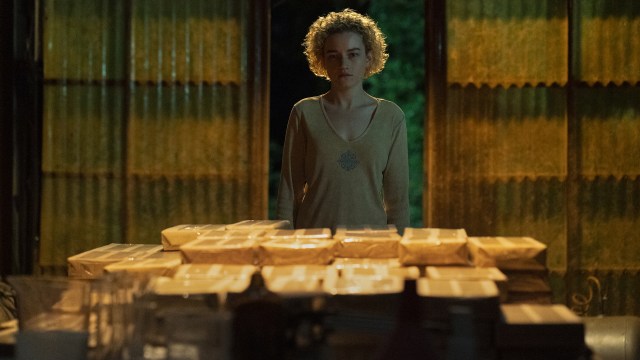 LOKALKUNNSKAP: Ruth Langmore (Julia Garner) har vært en av de beste krimfigurene på TV de siste årene. Hun er også det beste med siste sesong av Ozark. FOTO: Tina Rowden / Netflix