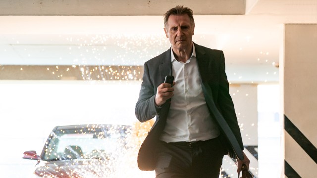 EKSPLOSIV: Alex Lewis (Liam Neeson) utløser en bombe i «Memory». Foto: Rico Torres / Open Road Films / Briarcliff Entertainment