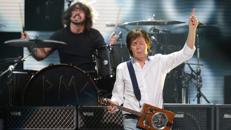 Med Nirvana som backing
