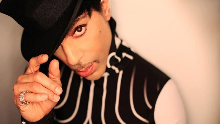 Nett-vegreren Prince inntar Twitter