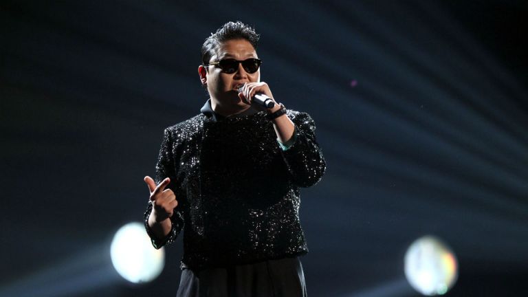 Skutt og drept etter Gagnam Style-dans