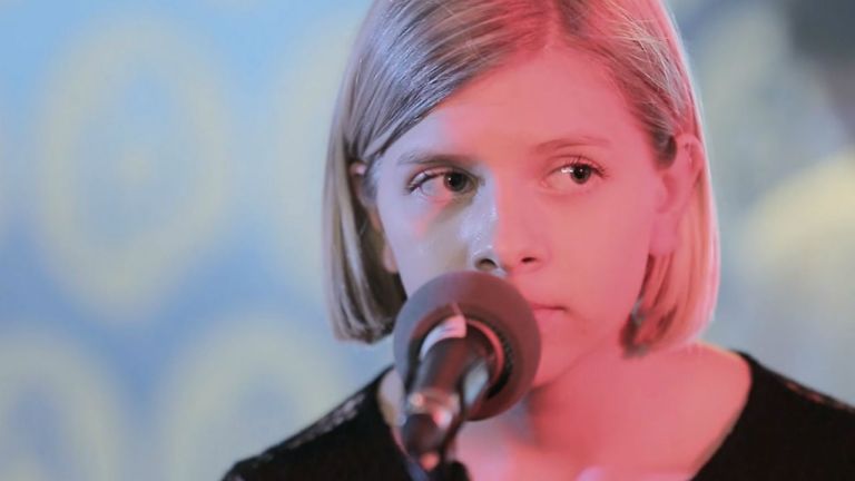 Christine live: Aurora Aksnes