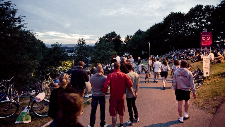 Flere hundre ser konsertene gratis