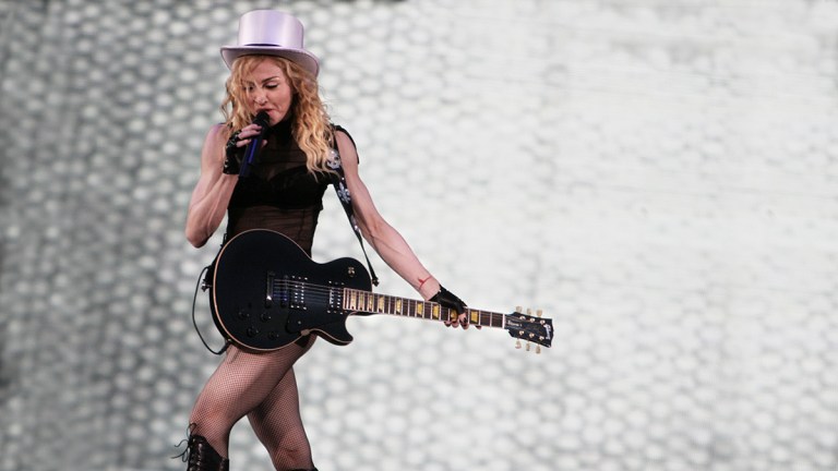 Madonna allierer seg med Mike Tyson