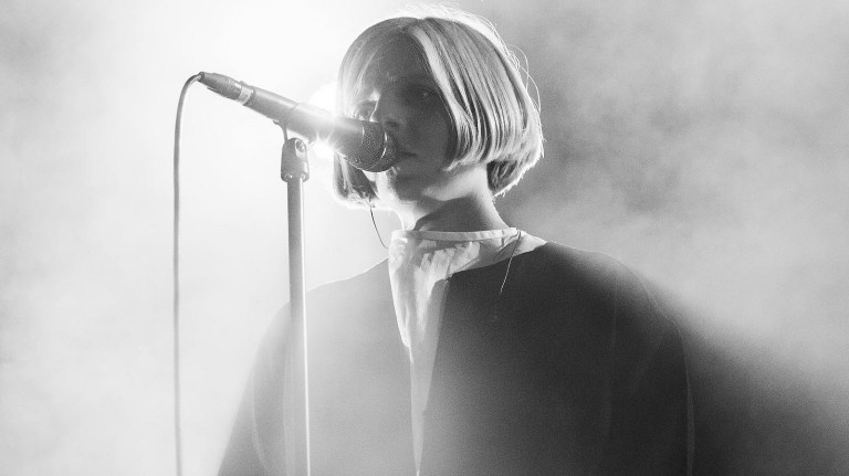 Musikk: Aurora slaktes av tidligere Oasis-manager