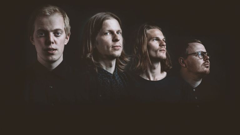 En venn i høstmørket