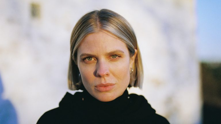 Musikk: – Når Ponette lagar mørke breakup-låtar, leikar dei ikkje butikk