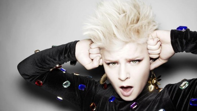 Robyn: Body Talk Pt. 1 (6)