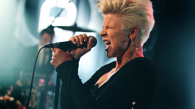Robyn-signert t-skjorte!