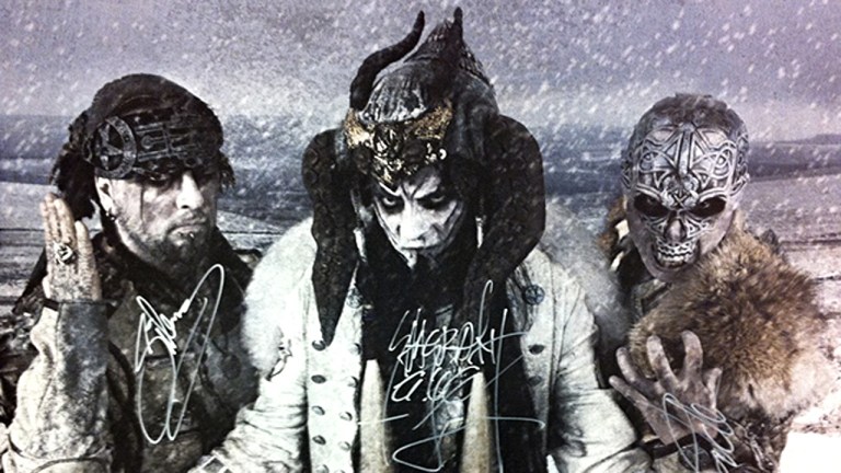 Vinn signert Dimmu Borgir-bilde