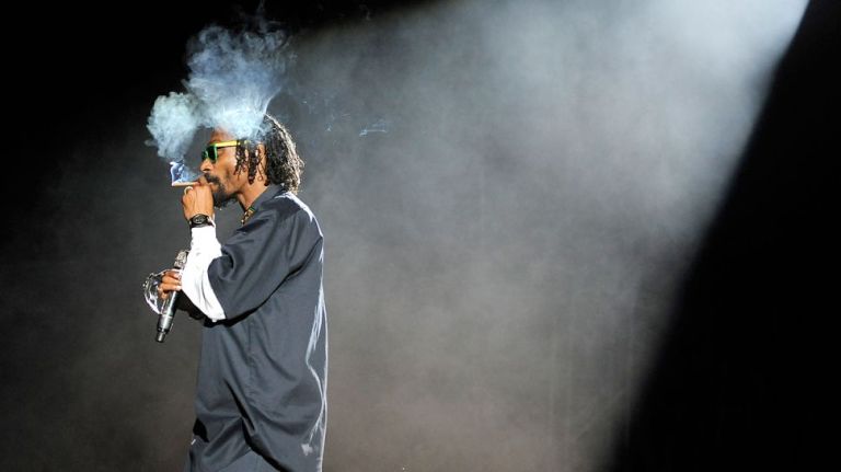 Snoop sang med Tupac