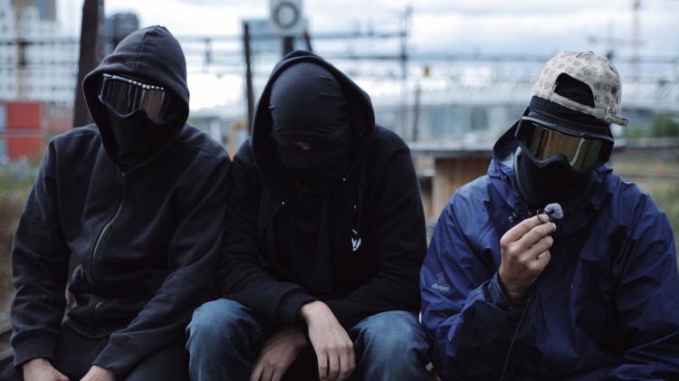– Noen ganger trasher vi en stasjon og det ser jo ikke akkurat pent ut