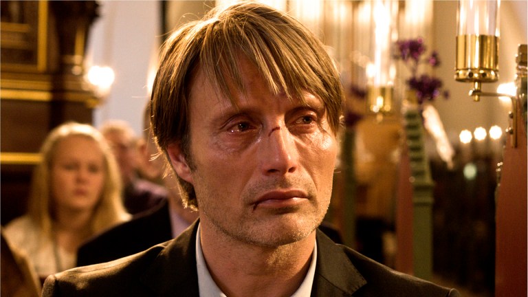 Bilderesultat for mads mikkelsen jakten