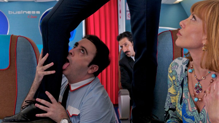 Satirisk flysex fra Almodóvar