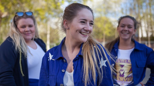 – Vi skjerpet oss foran kamera