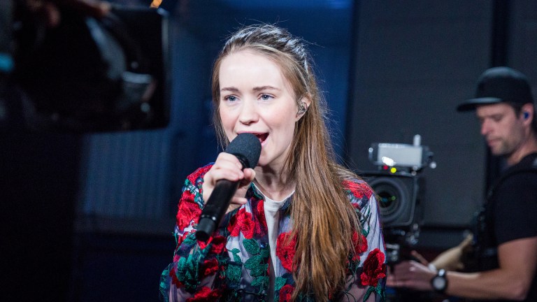 Sigrid mot toppen i Storbritannia
