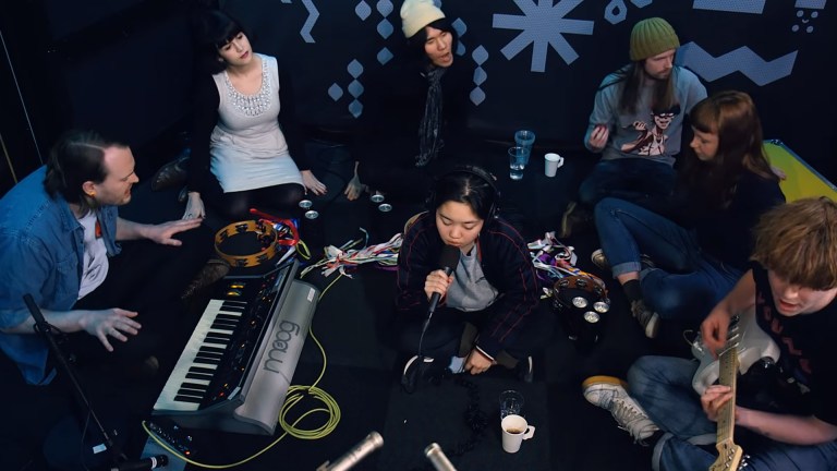 Musikk: Superorganism covrer Miley Cyrus