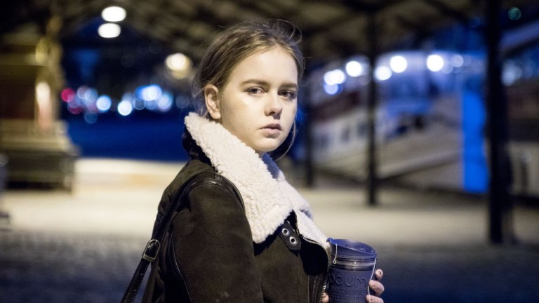 Lisa (19) får ikke sove