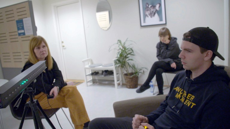 Kan en stripe med blinkende lys hjelpe Christian?