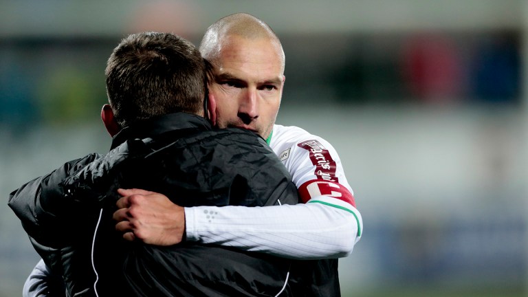 Spilte fotball uten korsbånd
