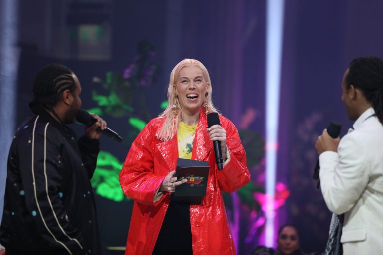 Musikk: Gabrielle trodde hun skulle dele ut pris – men så kom overraskelsen