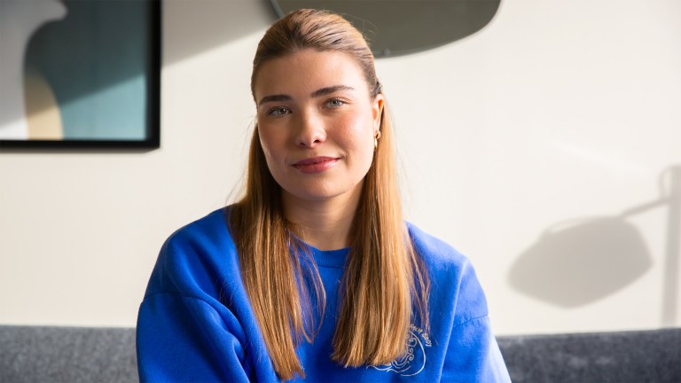 – Jeg er kronisk syk. Skal folk ikke date meg av den grunn?