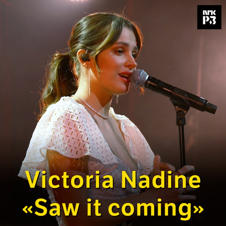 Link i bio: Victoria Nadine med egen låt