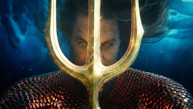 TREFORKEN ER TILBAKE: Aquaman/Arthur Curry (Jason Momoa) må bekjempe en gammel fiende i «Aquaman and the Lost Kingdom». Foto: © 2023 Warner Bros. Ent. All Rights Reserved. TM & © DC