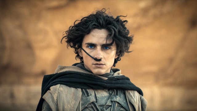 MESSIAS: Mange tror at Paul Atreides (Timothée Chalamet) er en ny frelser i «Dune: Part Two». Foto: © 2024 Warner Bros. Entertainment Inc. All Rights Reserved.