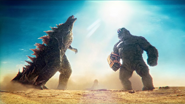 TVEKAMP: Godzilla og Kong brøler mot hverandre i «Godzilla x Kong: The New Empire». Foto: Warner Bros.