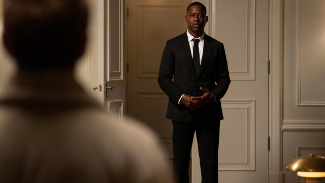 STOISK AGENT: Sterling K. Brown spiller sikkerhetssjefen til den amerikanske presidenten i «Paradise». FOTO: Disney/Ser Baffo.