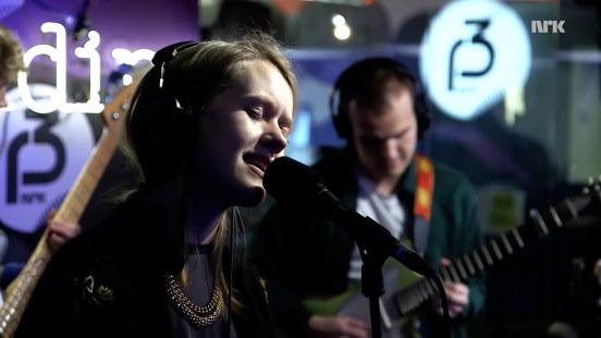 Throwback-tirsdag: Pom Poko covrer Tove Lo sin «Cool Girl» på «Christine Live» (2017)