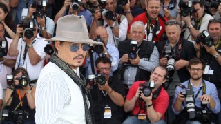 https://p3.no/filmpolitiet/wp-content/uploads/2011/05/Johnny-Depp-i-Cannes-bilde-3.jpg