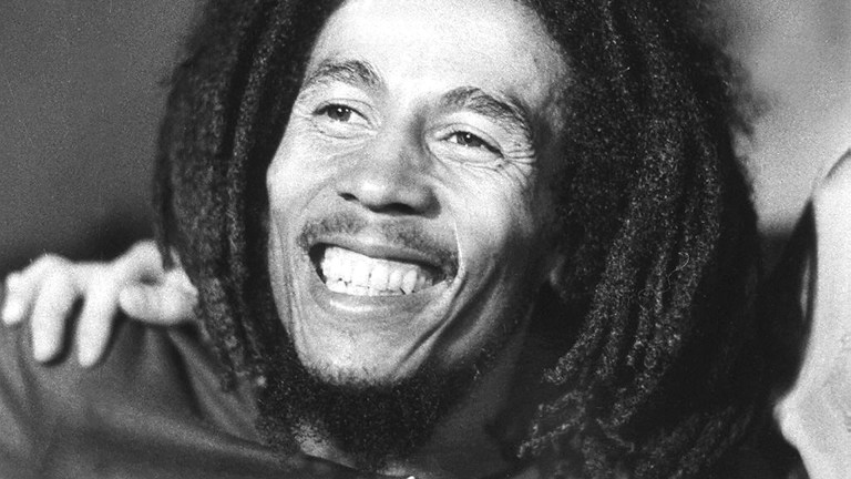 Lærer engelsk av Bob Marley