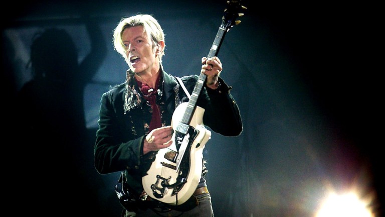 David Bowie avslører singeldato