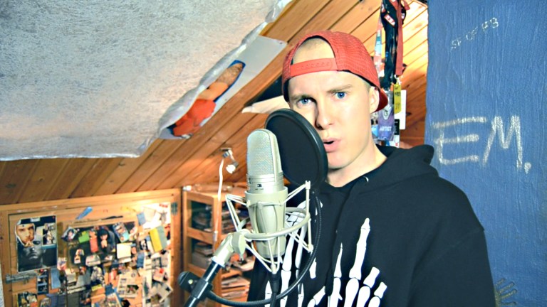 Musikk: Sammenlignes med Eminem