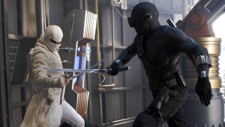 Storm Shadow mot Snake Eyes i "G.I. Joe: The Rise of Cobra". (Foto/Copyright: United International Pictures)