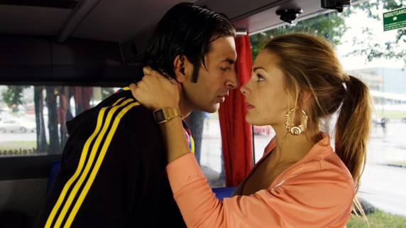 Leon Bashir og Jenny Skavland i "Tomme tønner" (Foto/Copyright: Jo Bergersen/Euforia Film).