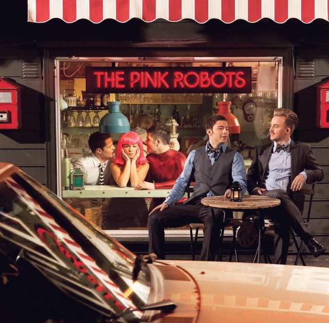 Albumcoveret til Pink Robots luker sukkertøy og deilig popmusikk. (Foto: Ole Marius Fossen)