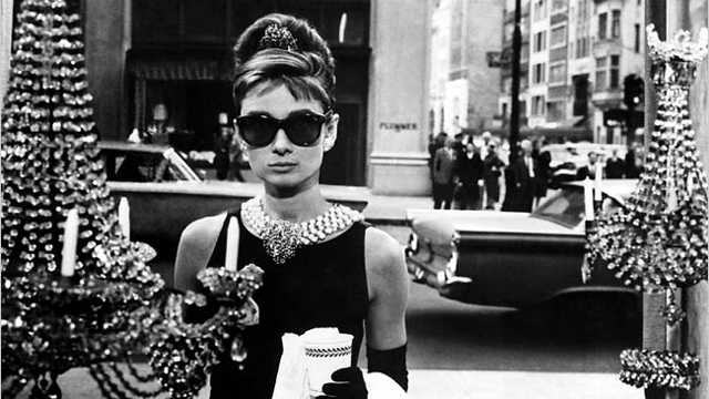 Audrey Hepburn hadde full kontroll på den lille sorte i Breakfast at Tiffany's. (Foto: Paramount Pictures)