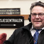 Taxisjåfør Trond Helland (64) roser alle Urørt-finalistene. (Foto: Kristin Evensen Giæver)