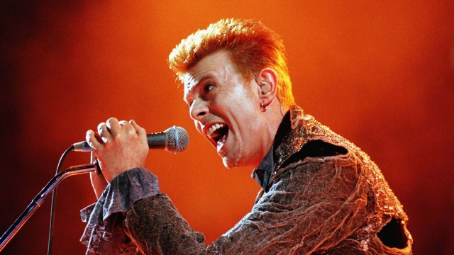 Harald Are Lund fortsetter reisen i David Bowies liv. (Foto: George Karachalis, Reuters)