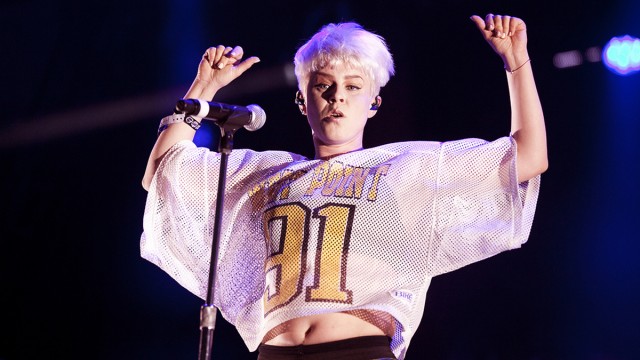 Robyn - Hovefestivalen 2011. (Foto: Kim Erlandsen, NRK P3)