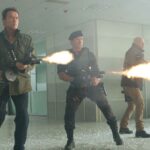 Arnold, Sly og Bruce fyrer løs i The Expendables 2 (Foto: Norsk Filmdistribusjon AS).