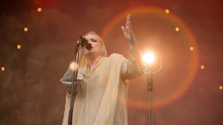 Ane Brun på Øyafesstivalen 2012. (Foto: Mattis Folkestad, NRK P3)