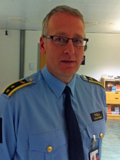 Tor Fredriksen, kontorsjef i Tollvesenet på Gardermoen. (Foto: Ellen Omland, NRK)