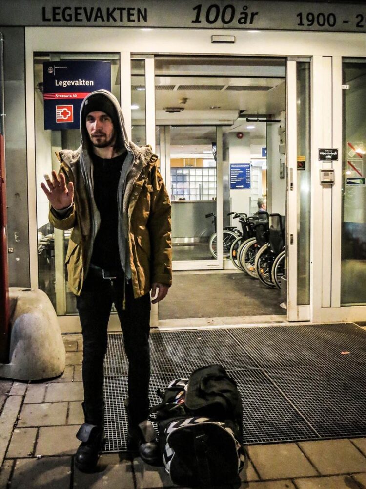 Knut-Oscar på legevakten (Foto: Siri Knudsen / Isak Frøseth, NRK)