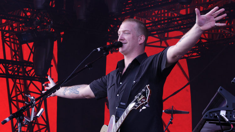 Queens of the Stone Age på Roskilde 2013. Foto: Jørn Gjersøe, NRK P3.