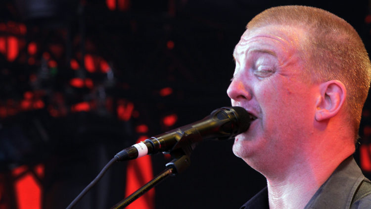 Queens of the Stone Age på Roskilde 2013. Foto: Jørn Gjersøe, NRK P3.