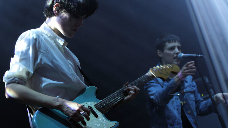 Savages på Roskilde 2013. Foto: Jørn Gjersøe, NRK P3.